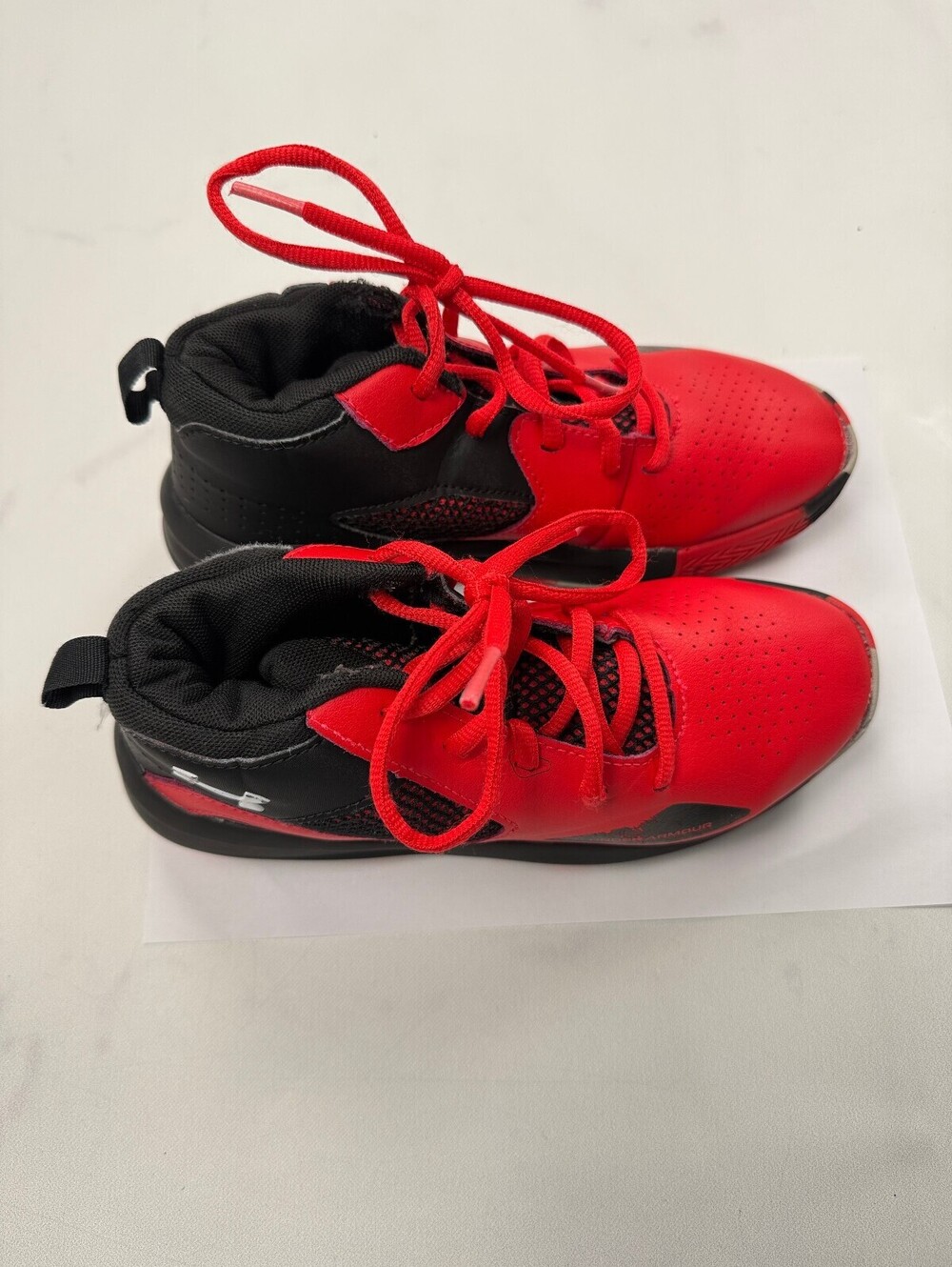 Under Armour Athletic Shoes Red 2010s Street Style Statement Piece - Boys 3Y